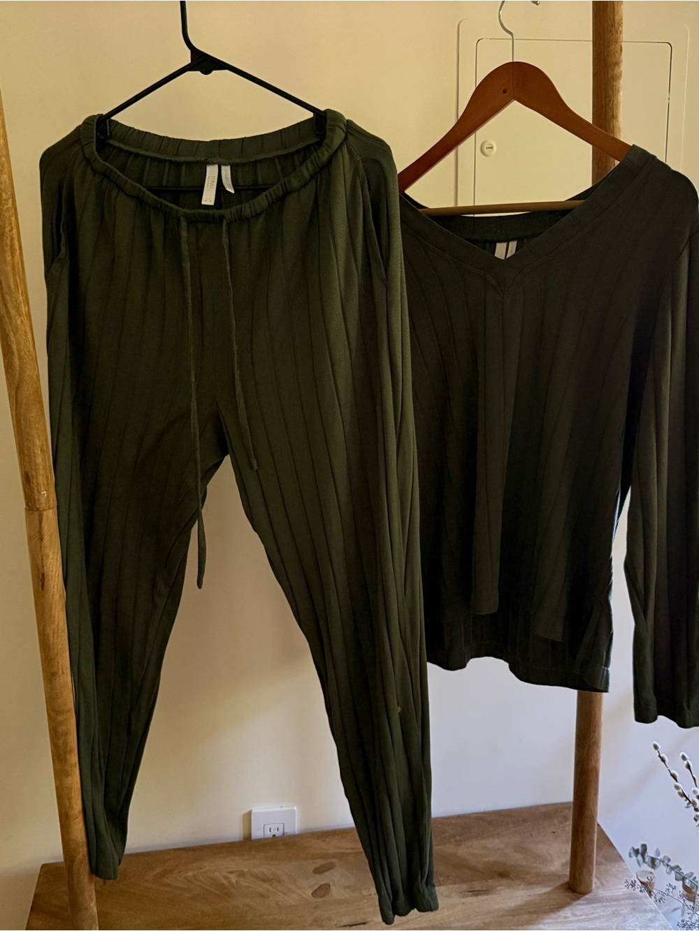 Women's Ribbed Lounge Pajama Set in Dark Green